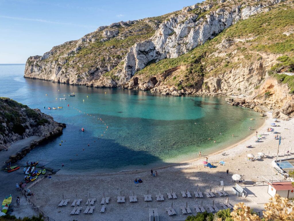 De mooiste plekken aan de Costa Blanca in Spanje tips en bezienswaardigheden